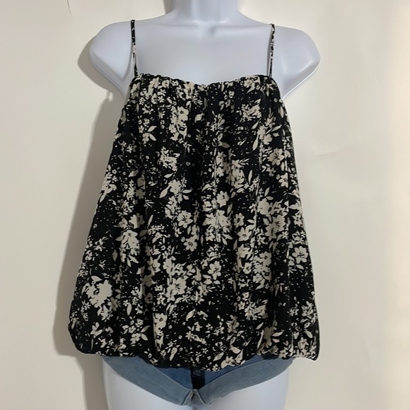 𝅺RENEE.C Women’s Square Neck Blouse With Adjustable Spaghetti Straps! (NWOT) - Picture 5 of 8